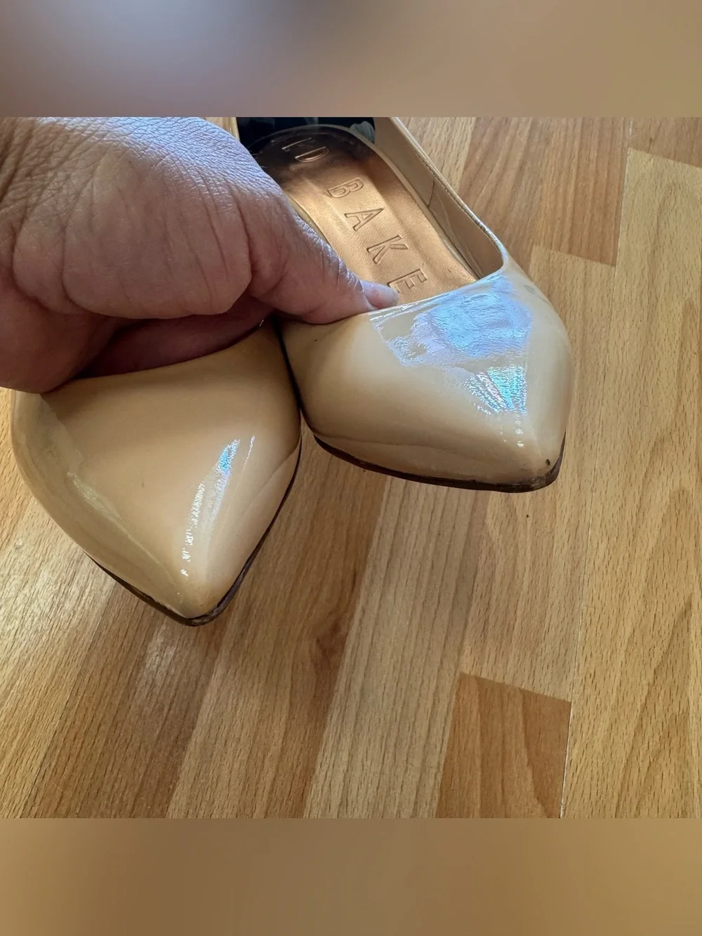 Ted Baker Izibela Pointer-toe Pumps Patent Leather Heels Tan Color, Size US 9